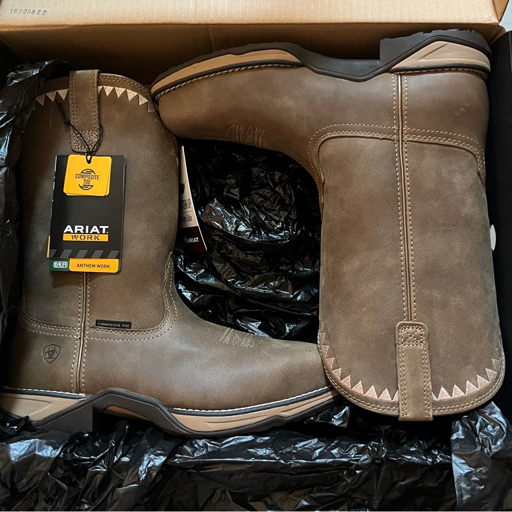 ARIAT WORK BOOTS WOMENS SIZE 10.5